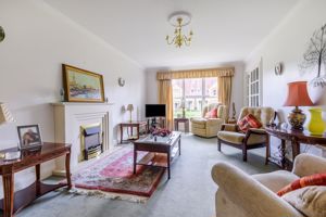 Sitting Room- click for photo gallery